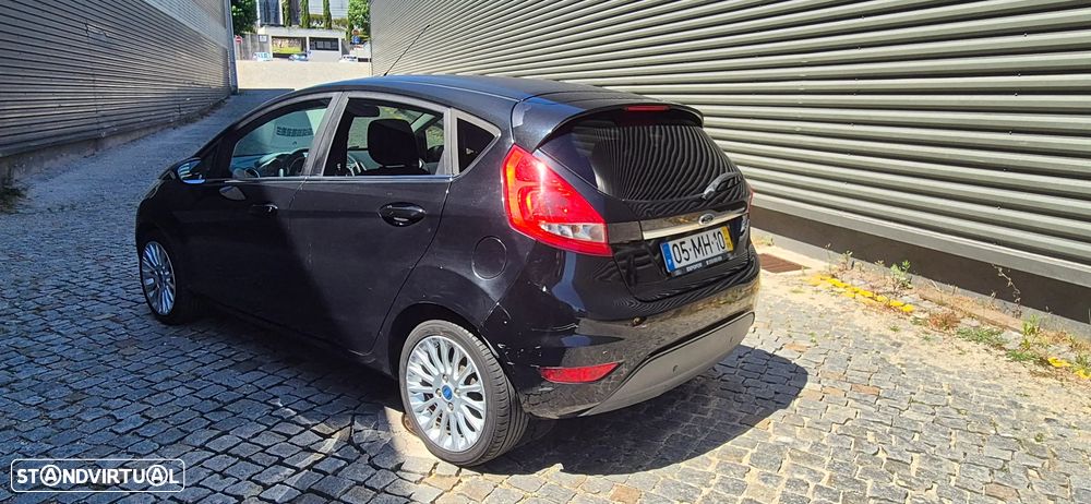 Ford Fiesta 1.4 TDCI Titanium - 4