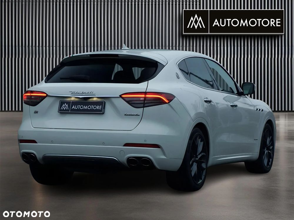 Maserati Levante Q4 - 10