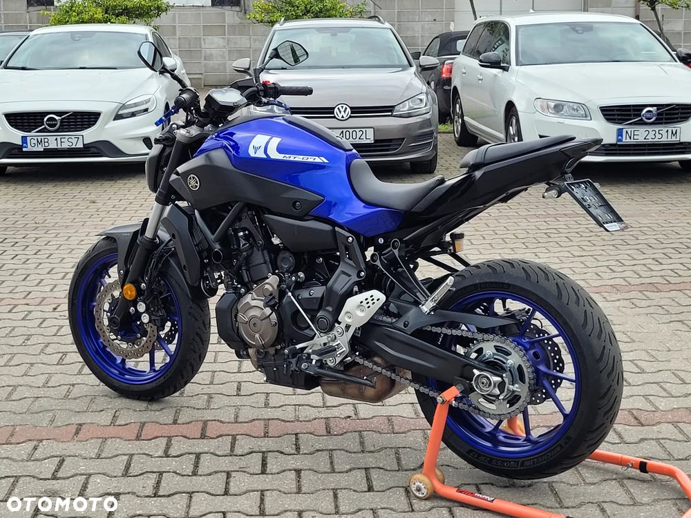 Yamaha MT - 7