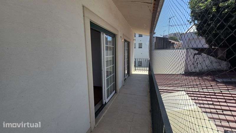 Apartamento T2 Equipado Centro de Leiria - Grande imagem: 5/8