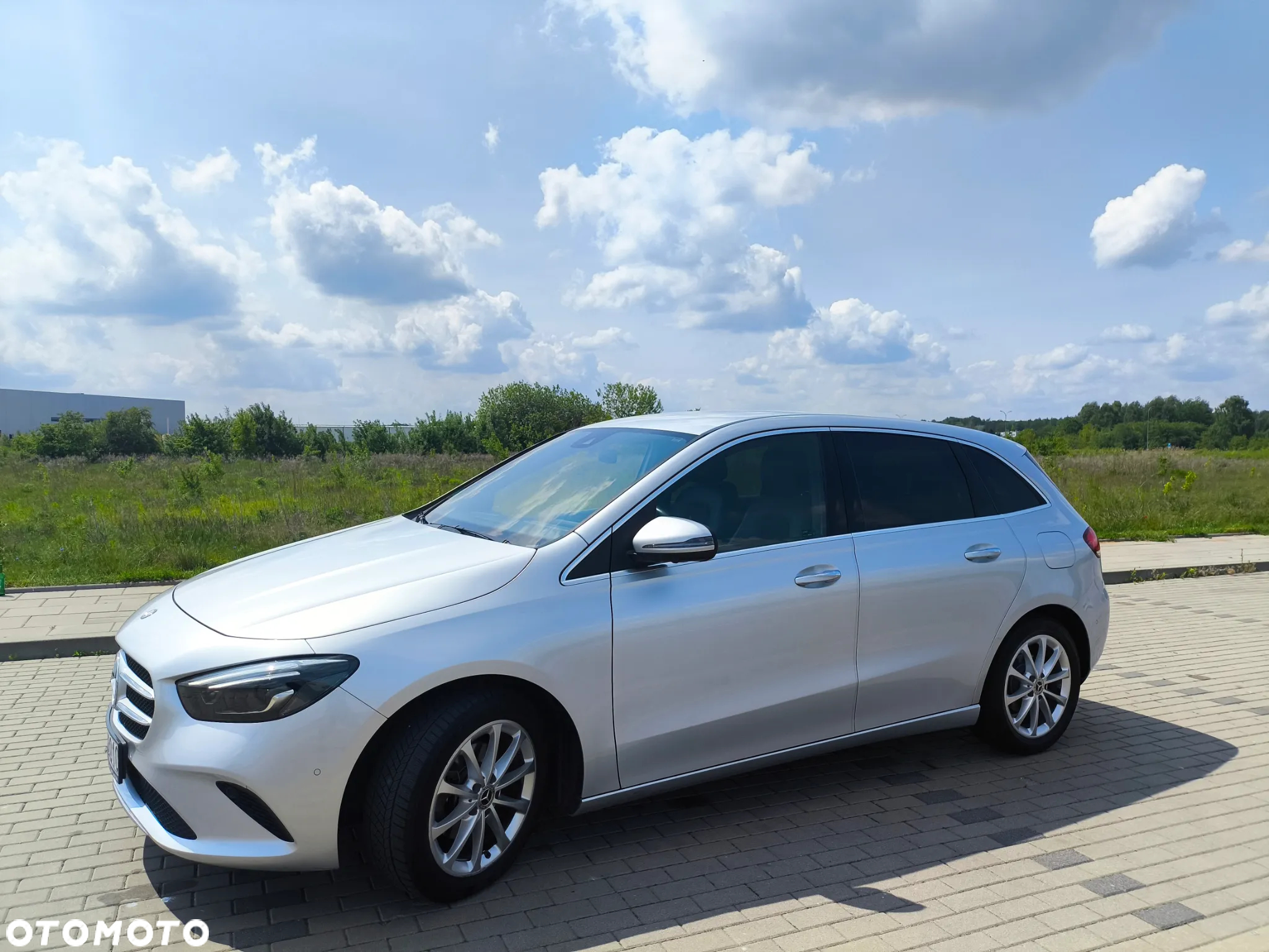 Mercedes-Benz Klasa B 180 Progressive 7G-DCT - 2