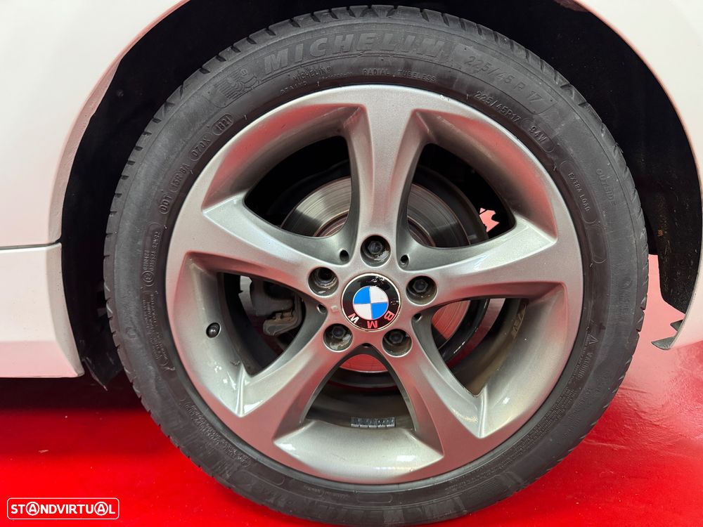 BMW 116 d Sport Line - 11