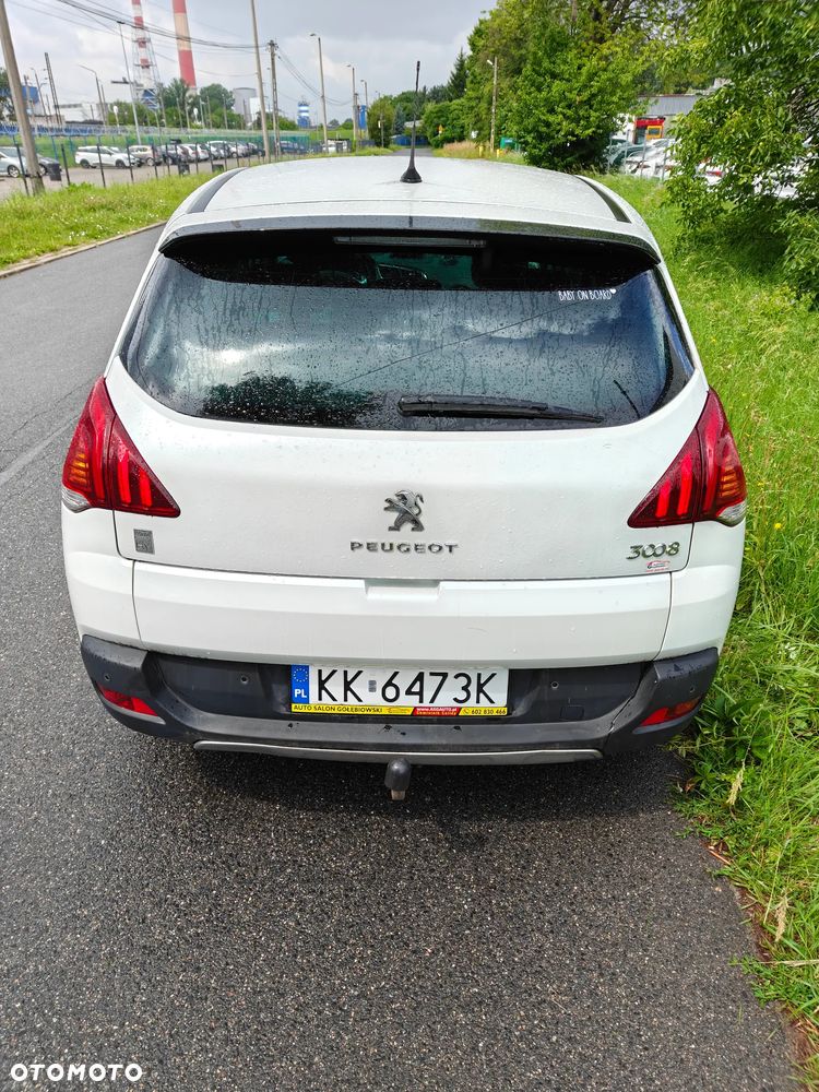 Peugeot 3008 Hybrid4 - 10