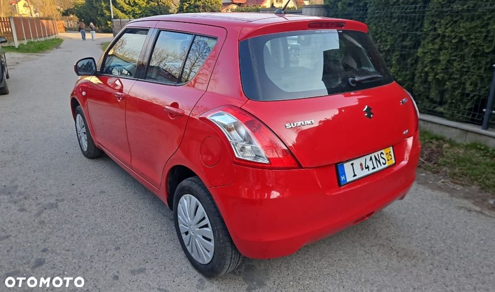 Suzuki Swift 1.2 4x4 Club - 6