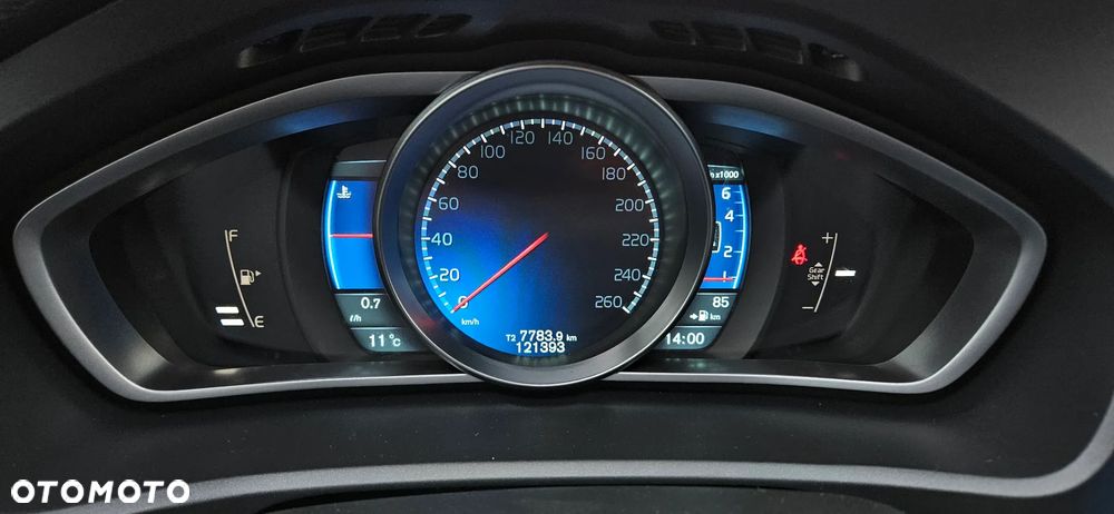 Volvo V40 T3 R-Design Summum - 17