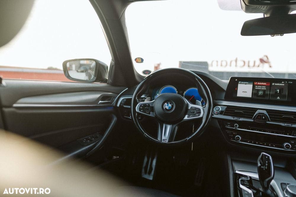 BMW Seria 5 520d AT - 12