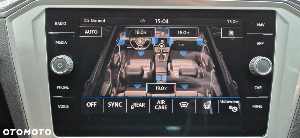 Volkswagen Passat - 25