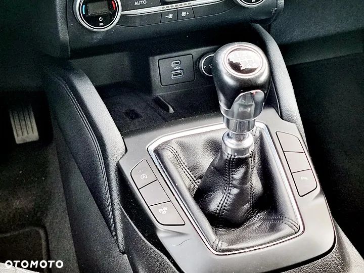 Ford Kuga 1.5 EcoBoost FWD Titanium X - 28
