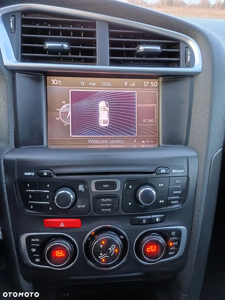 Citroën DS4 VTi 120 SoChic - 33