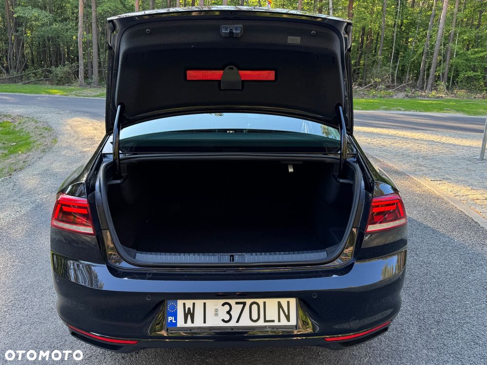 Volkswagen Passat 1.5 TSI EVO Essence - 11