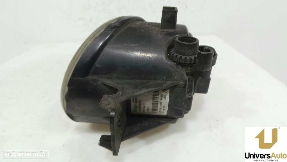 FAROL NEVOEIRO ESQUERDO RENAULT ESPACE IV 2005 -8200002469 - 2