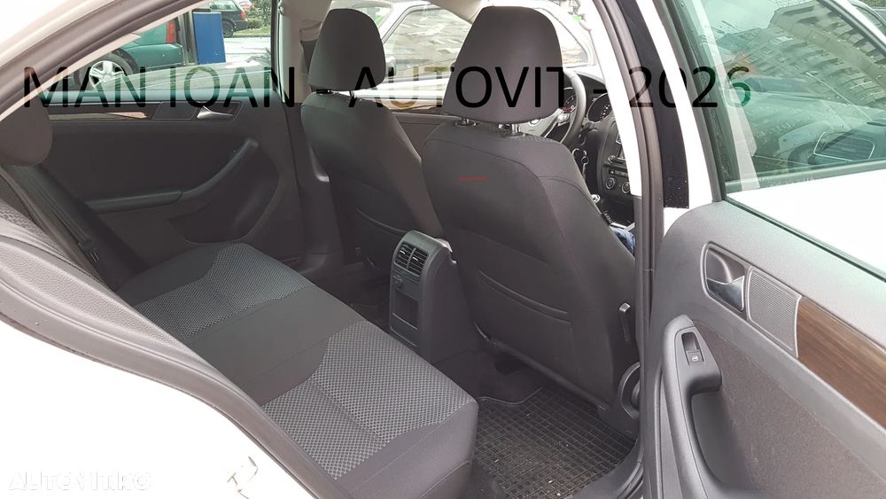 Volkswagen Jetta 1.2 TSI Comfortline - 8