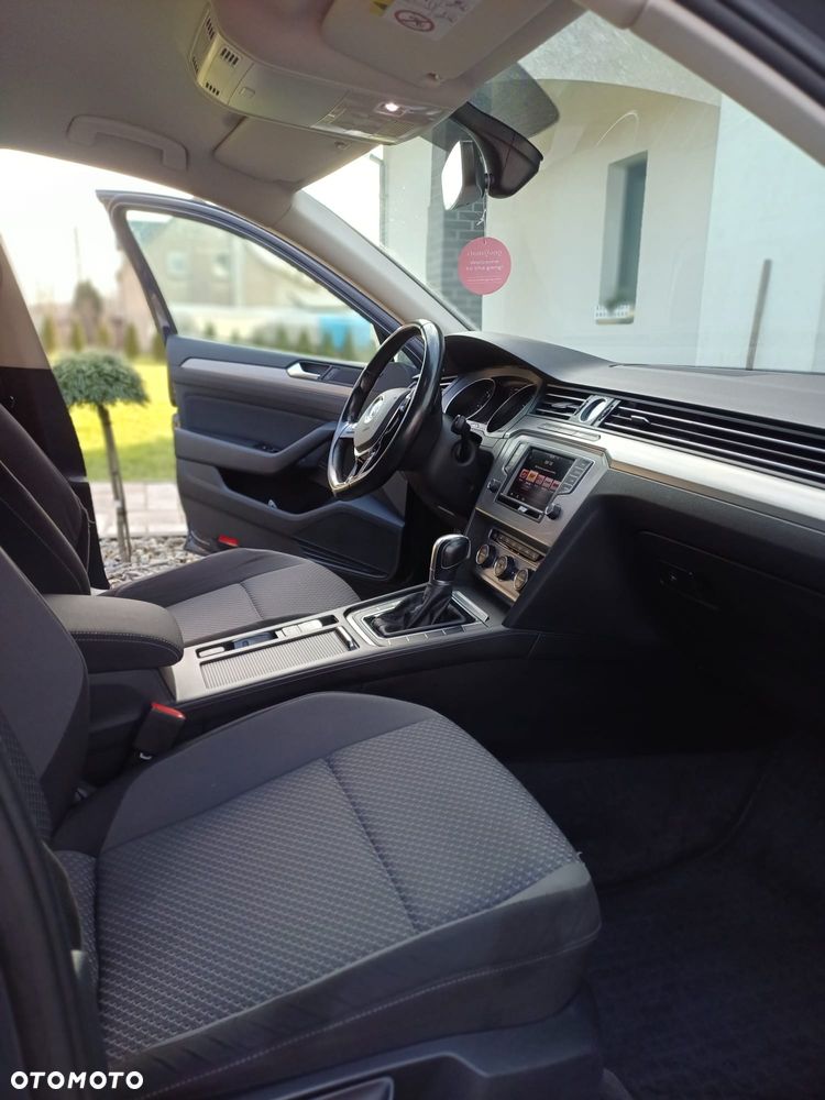 Volkswagen Passat 2.0 TDI (BlueMotion Technology) DSG Comfortline - 17