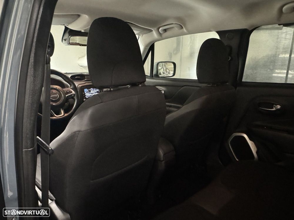 Jeep Renegade 1.6 MJD Limited - 29