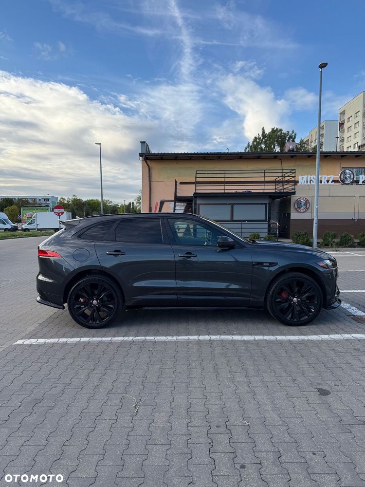 Jaguar F-Pace 3.0 V6 AWD S - 8