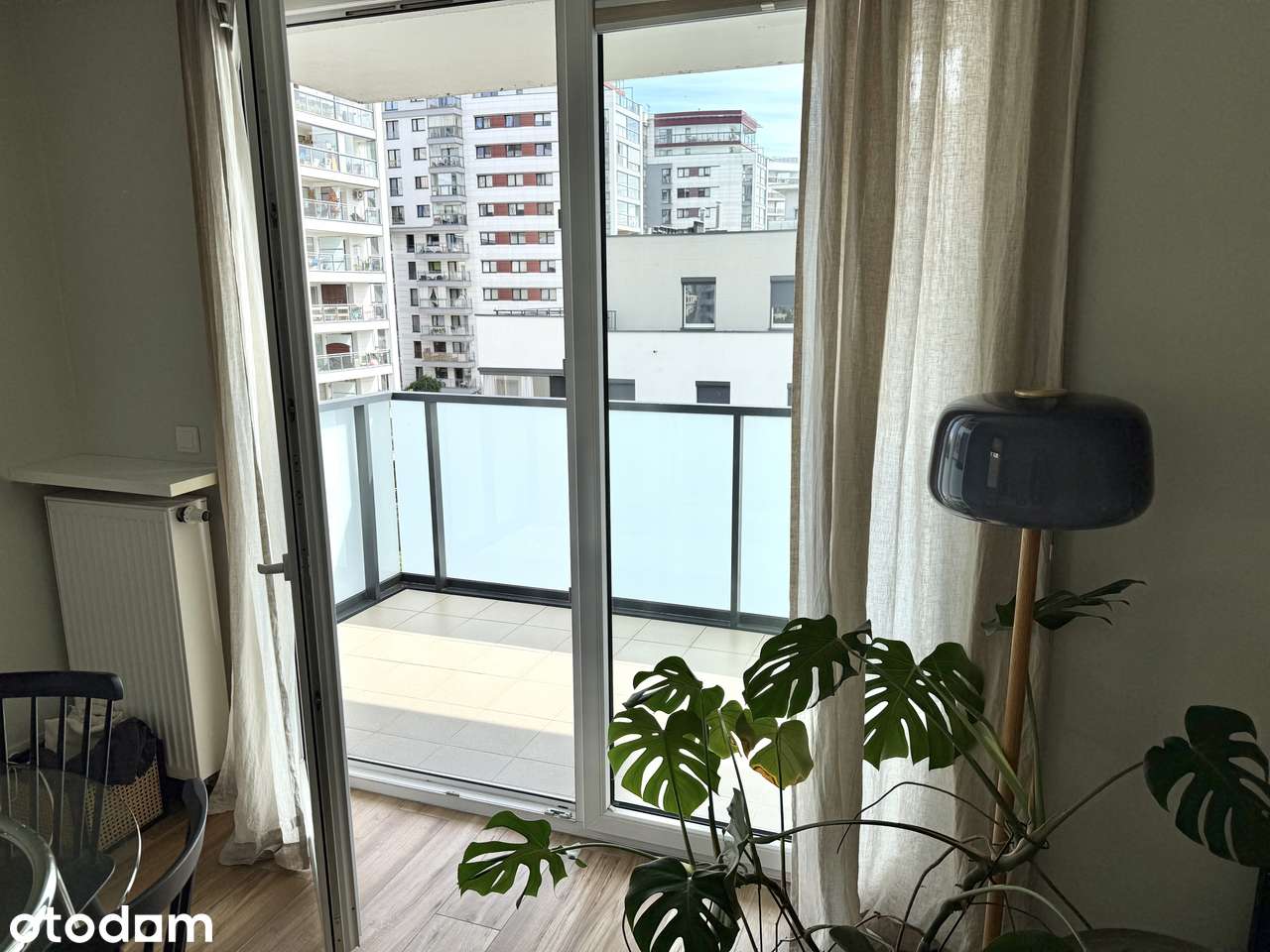 Mieszkanie 37,5 m² z dużym balkonem i klimatyzacją - Gocław