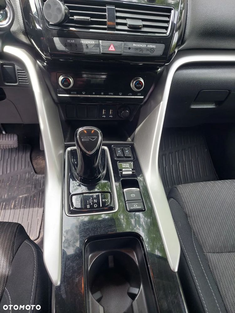 Mitsubishi Eclipse Cross - 3