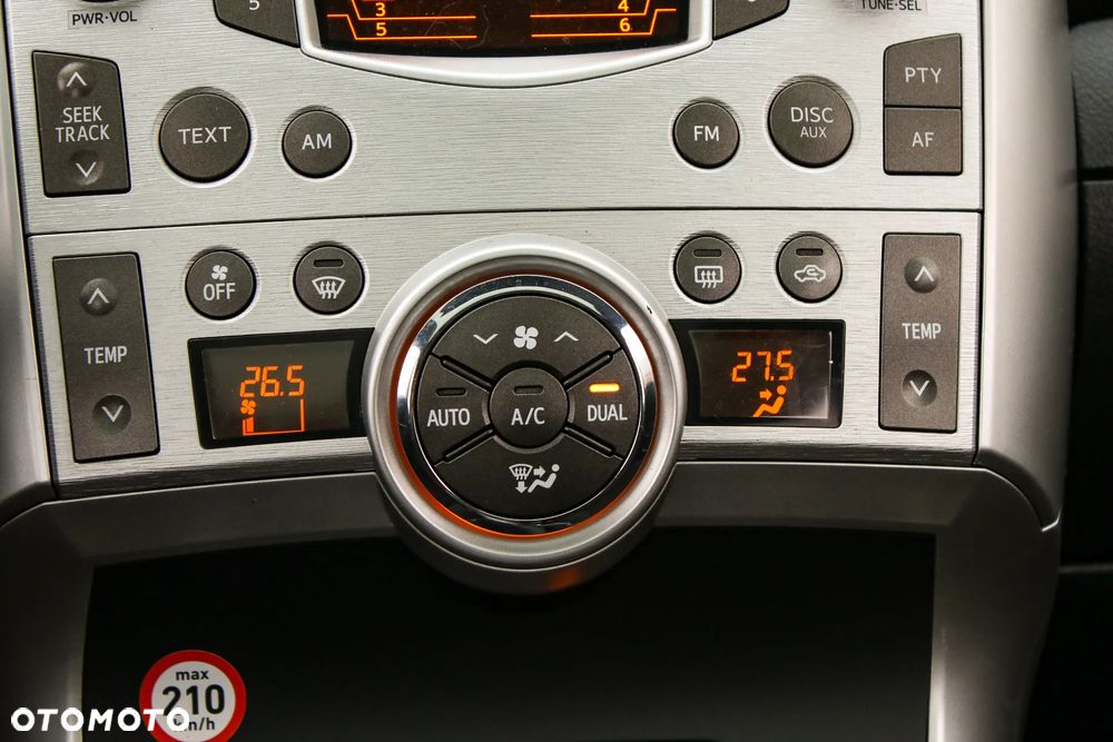 Toyota Verso 2.0 D-4D Executive - 20