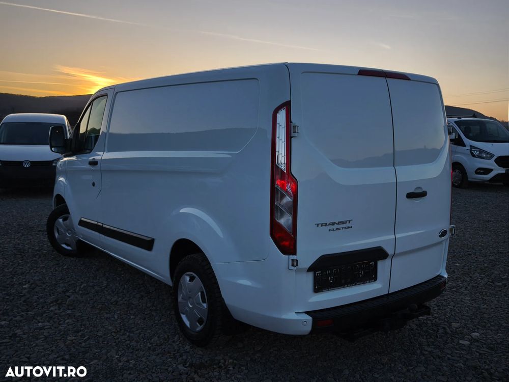 Ford Transit Custom - 11