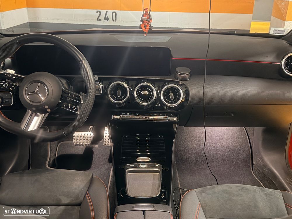 Mercedes-Benz A 250 e - 13