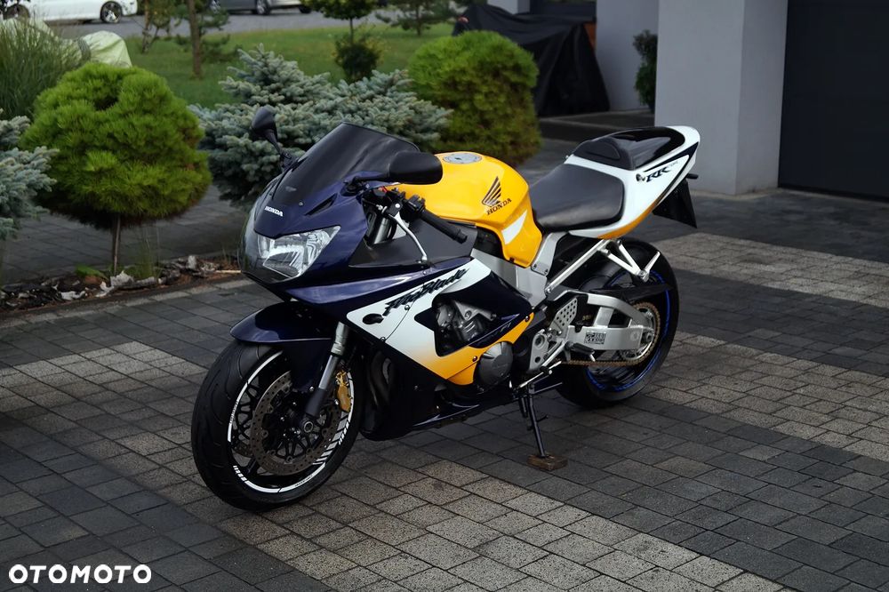 Honda CBR - 3