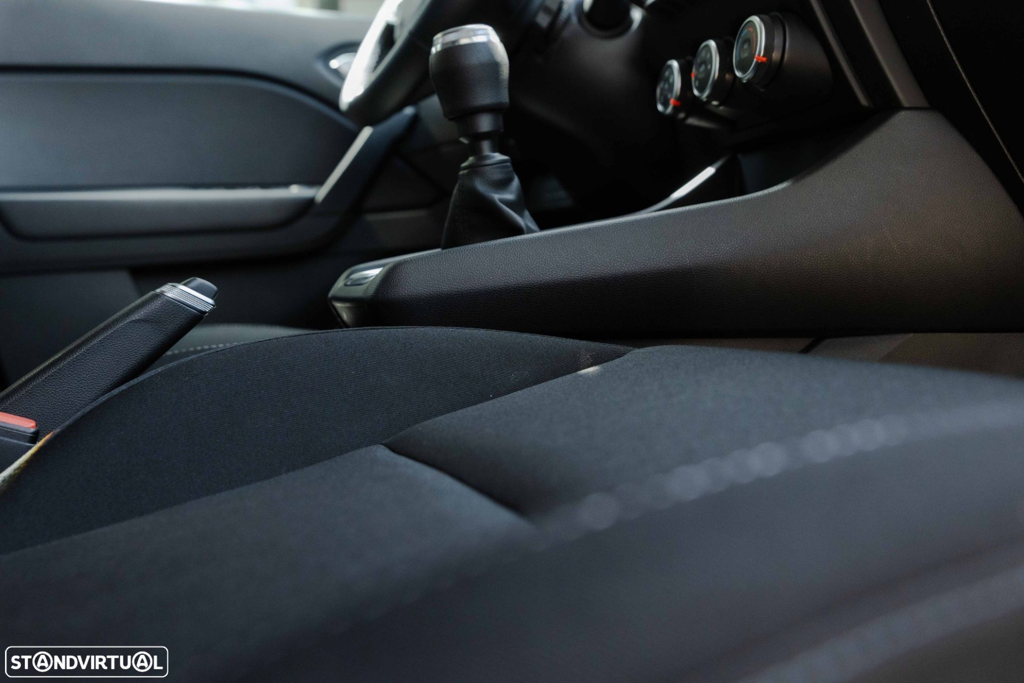 Renault Captur 1.0 TCe Intens - 23