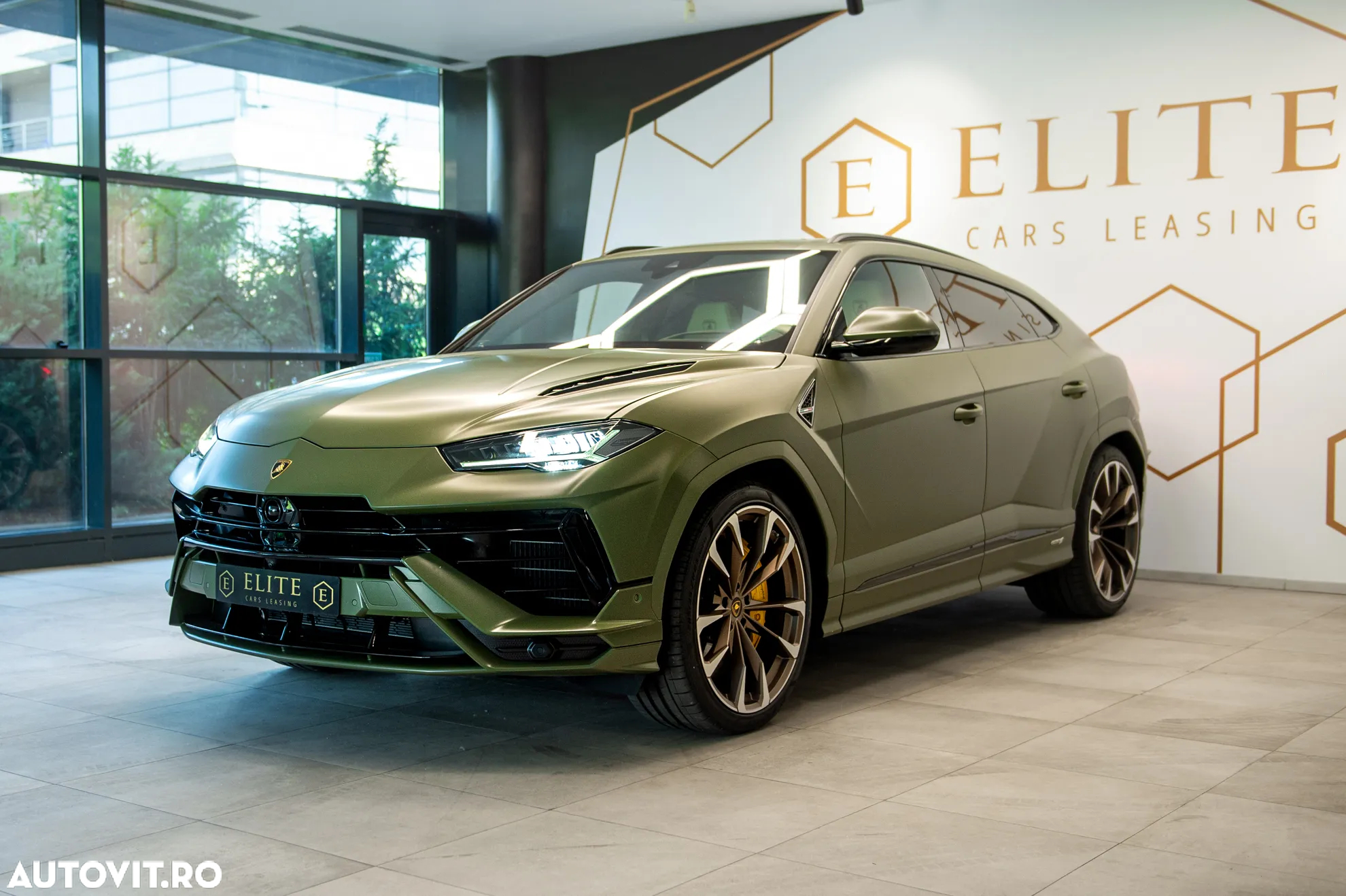 Lamborghini URUS - 40