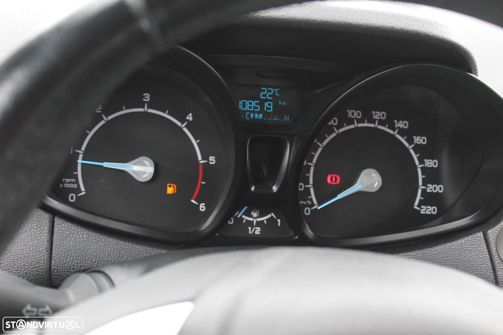 Ford EcoSport 1.5 TDCi Titanium - 27