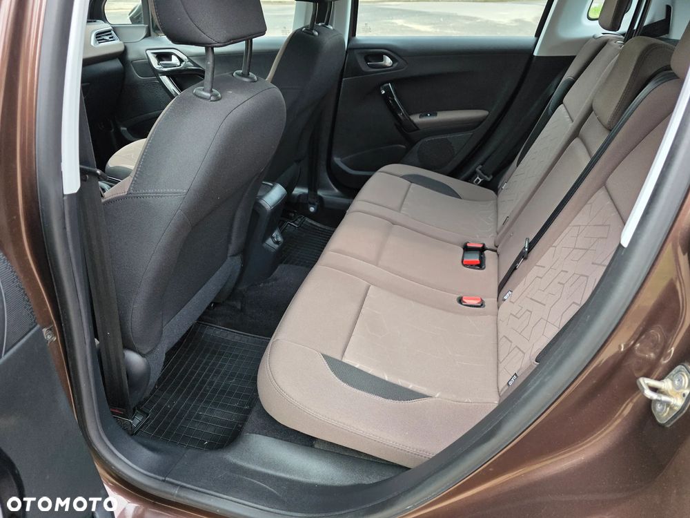 Peugeot 2008 PureTech 82 Active - 13