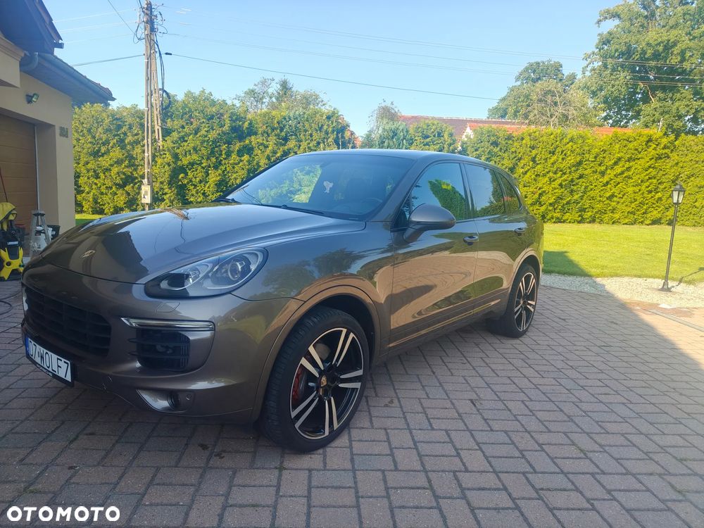 Porsche Cayenne Platinum Edition - 10