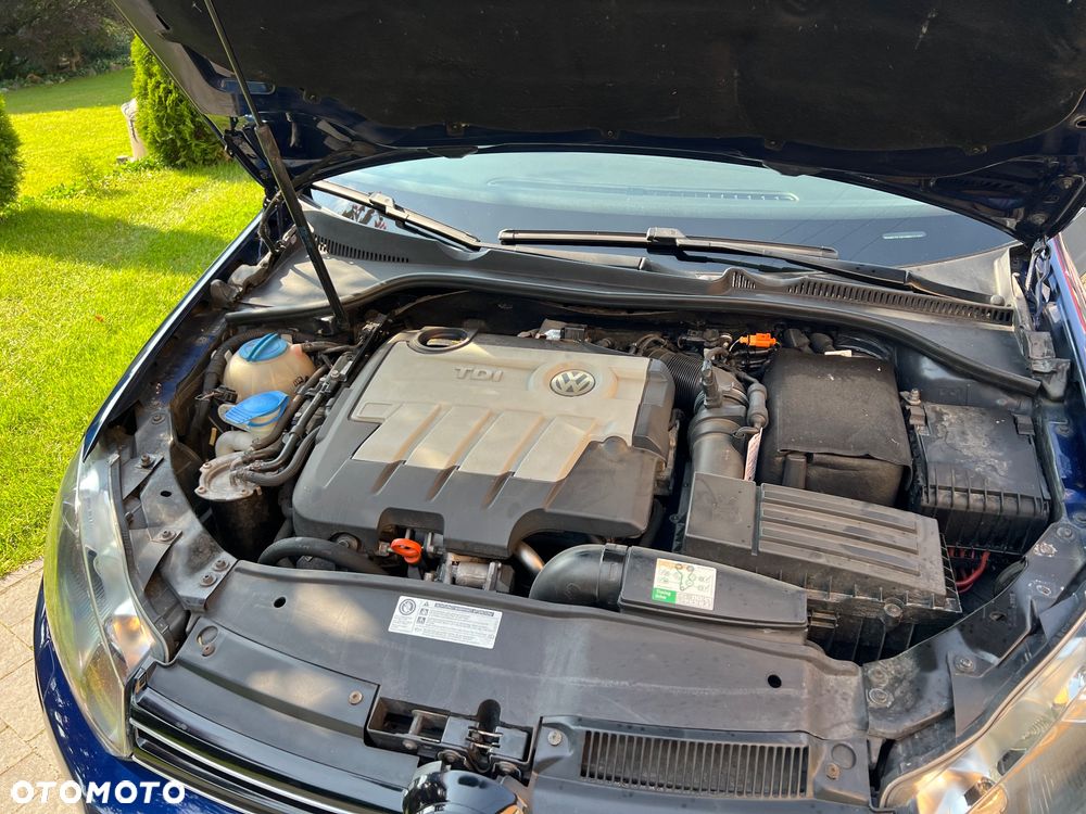 Volkswagen Golf 2.0 TDI DPF BlueMotion Technology DSG Comfortline - 14