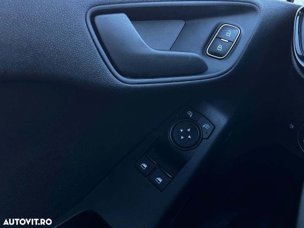 Ford Fiesta - 21