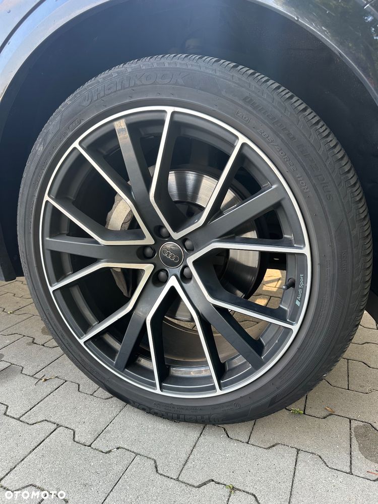 Audi Q8 - 12