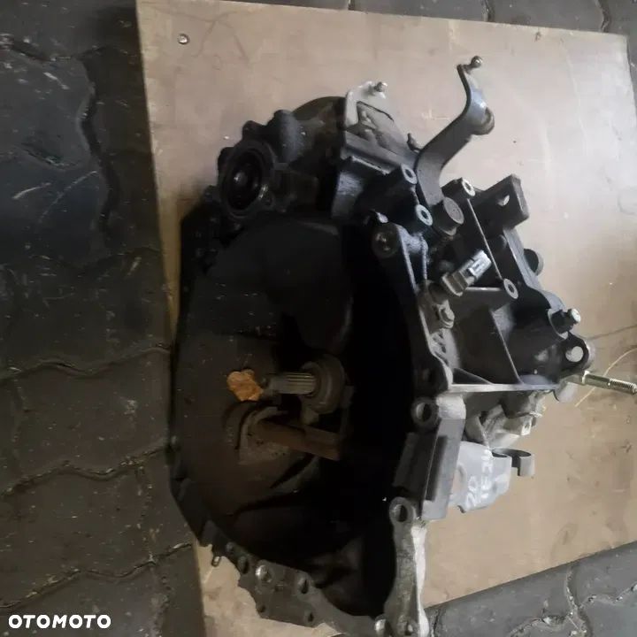 SKRZYNIA BIEGÓW BERLINGO PARTNER 1,9 D DW8 20TE49 - 4