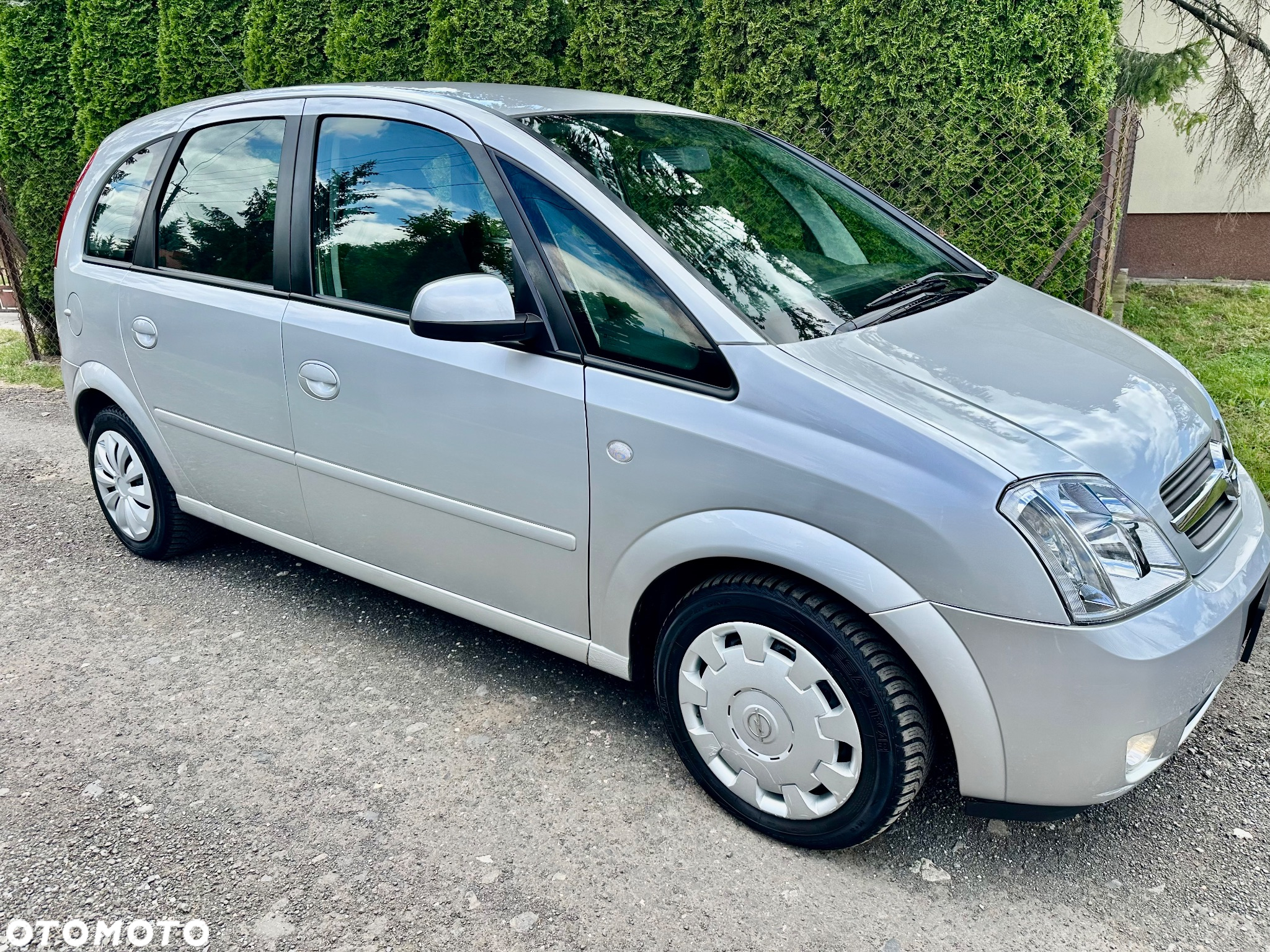 Opel Meriva 1.6 16V Easytronic (Essentia) - 2