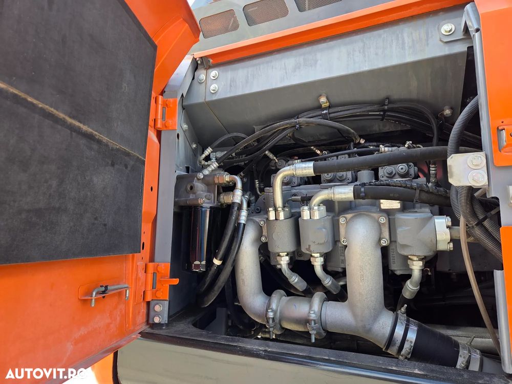 Hitachi BRATE LUNGI NOI la 18m, 2018, 9.033h, 3 pompe hidr HITACHI, masa operationala arpx 35t, senile LATE 90% ok, doar 1.200h deplasare, camera spate, Consum mediu 16l/h, REVIZII MOTOR SI HIDR EFECTUATE, posibilitate leasing, PROMOTIE 119.500 EUR+Tva - 19
