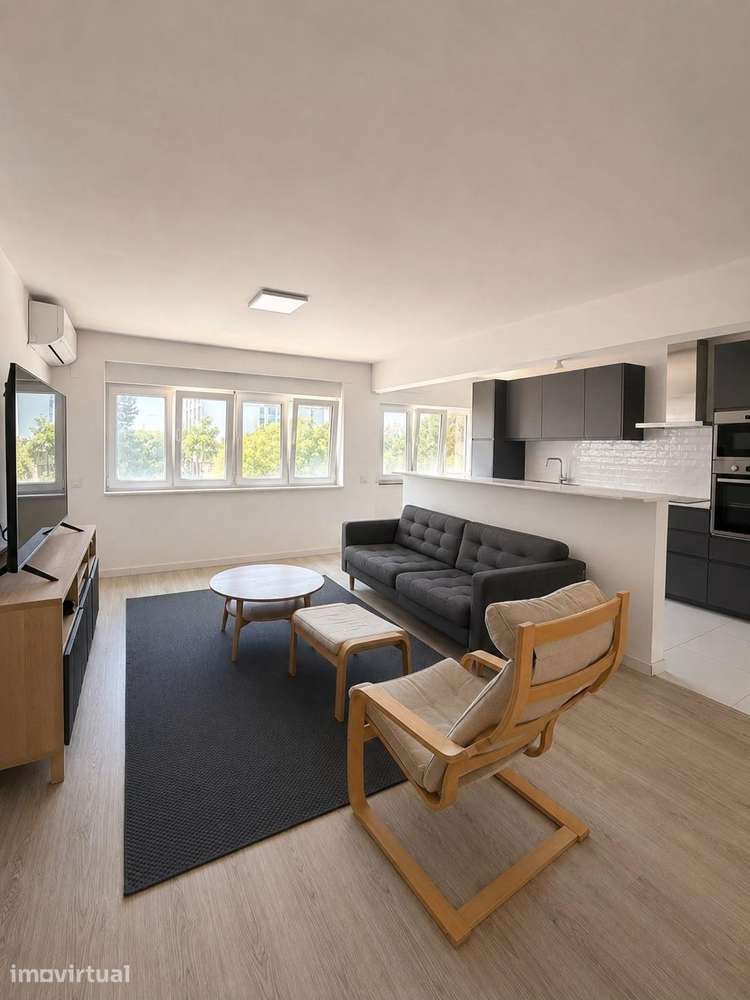 DUPLEX LARANJEIRO - T2 Duplex Remodelado com 2 WC - Grande imagem: 2/5