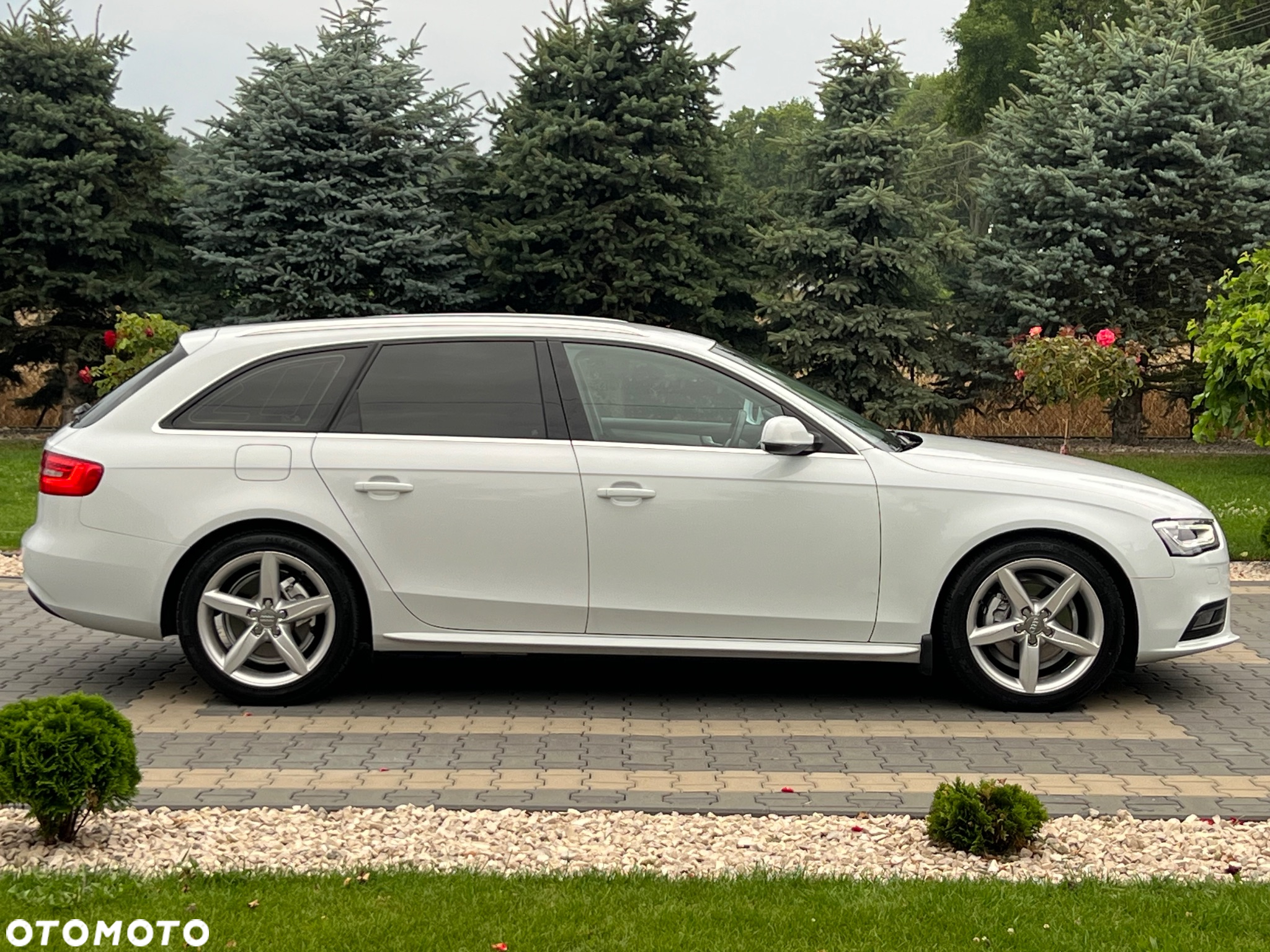 Audi A4 Avant 2.0 TDI Quattro S tronic - 9