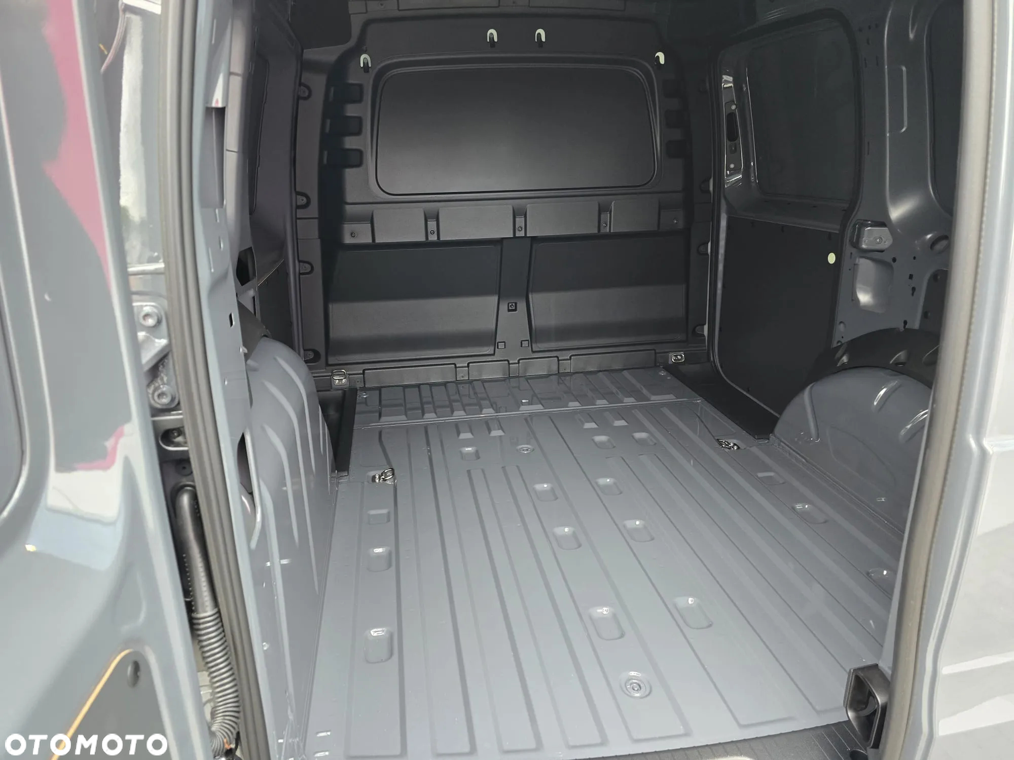Volkswagen Caddy - 8