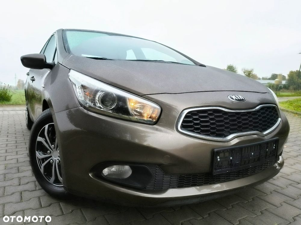 Kia Ceed 2013 photo 3