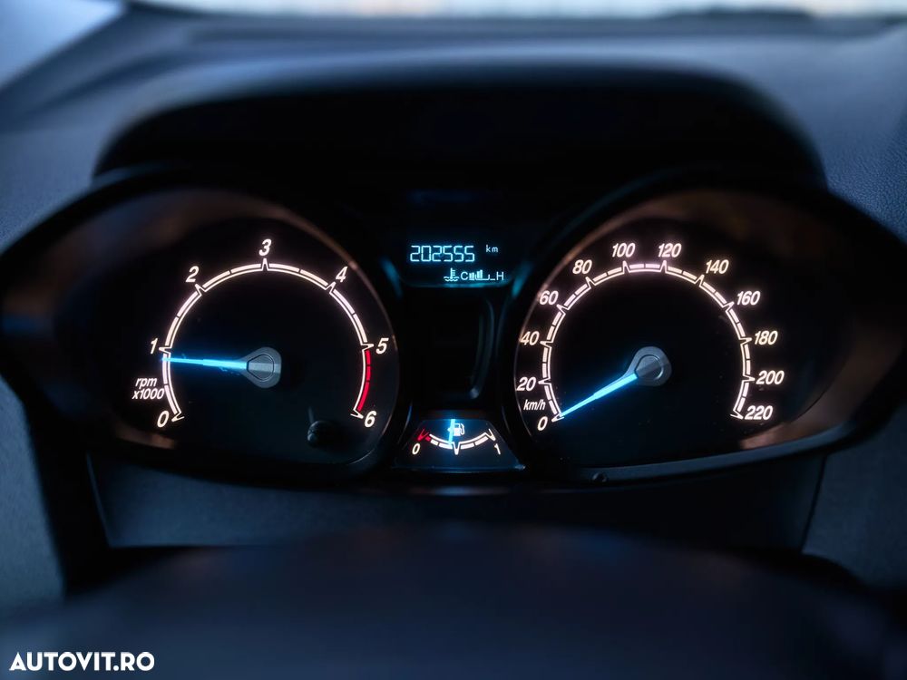 FORD Tourneo Courier 2019 — imagine 18