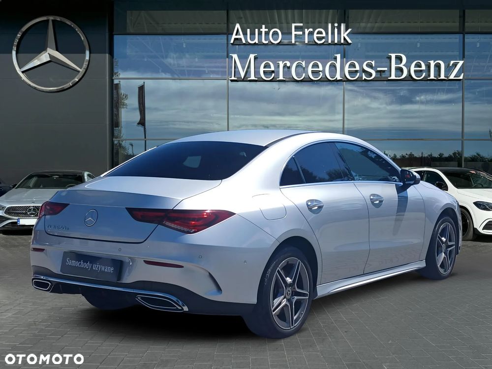 Mercedes-Benz CLA 250 e PHEV AMG Line 8G-DCT - 6