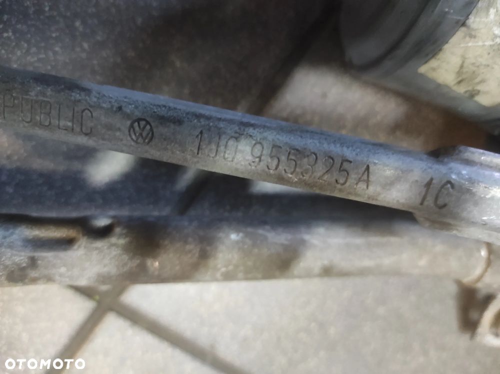 MECHANIZM PRZEDNIEJ WYCIERACZKI WYCIERACZEK 1J1955113B 1J0955325A VW GOLF 4 SPRAWNE GWARANCJA  WYSYŁKA !!! - 4