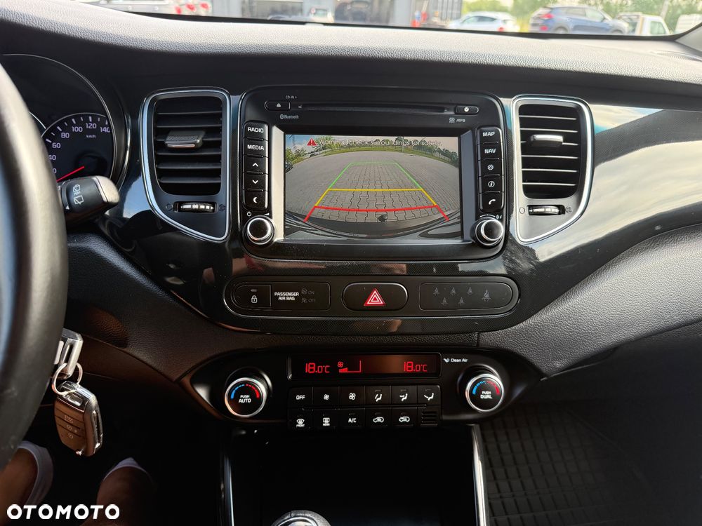 Kia Carens 1.6 GDI Dream-Team Edition - 28