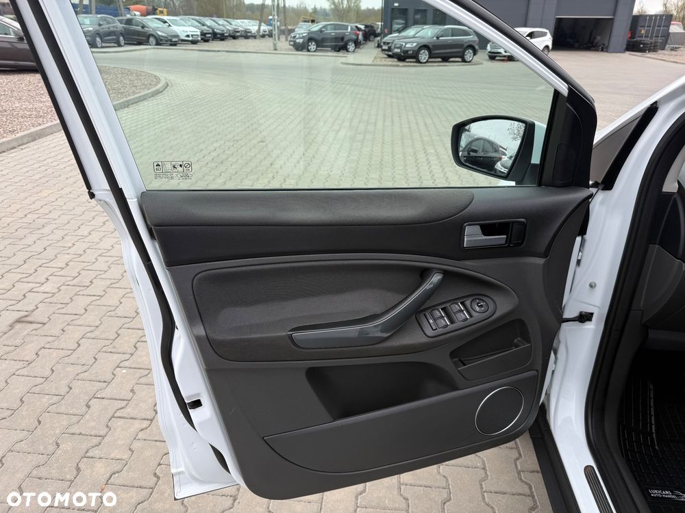 Ford Kuga 2.0 TDCi 4x4 Titanium - 18