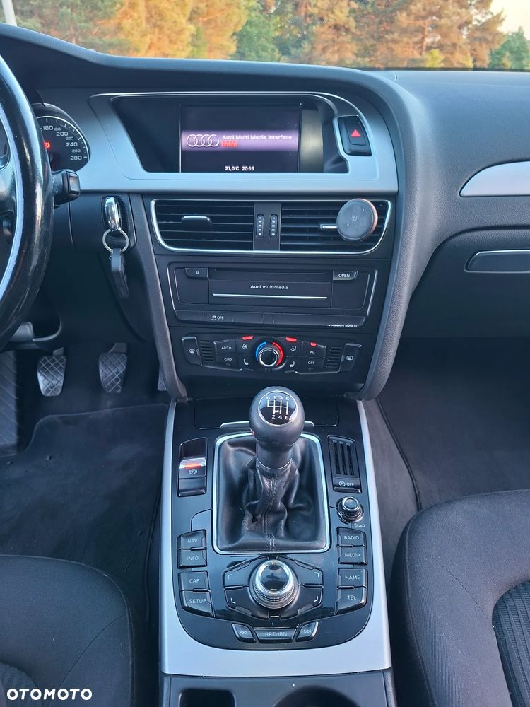 Audi A4 Avant 2.0 TDI - 14