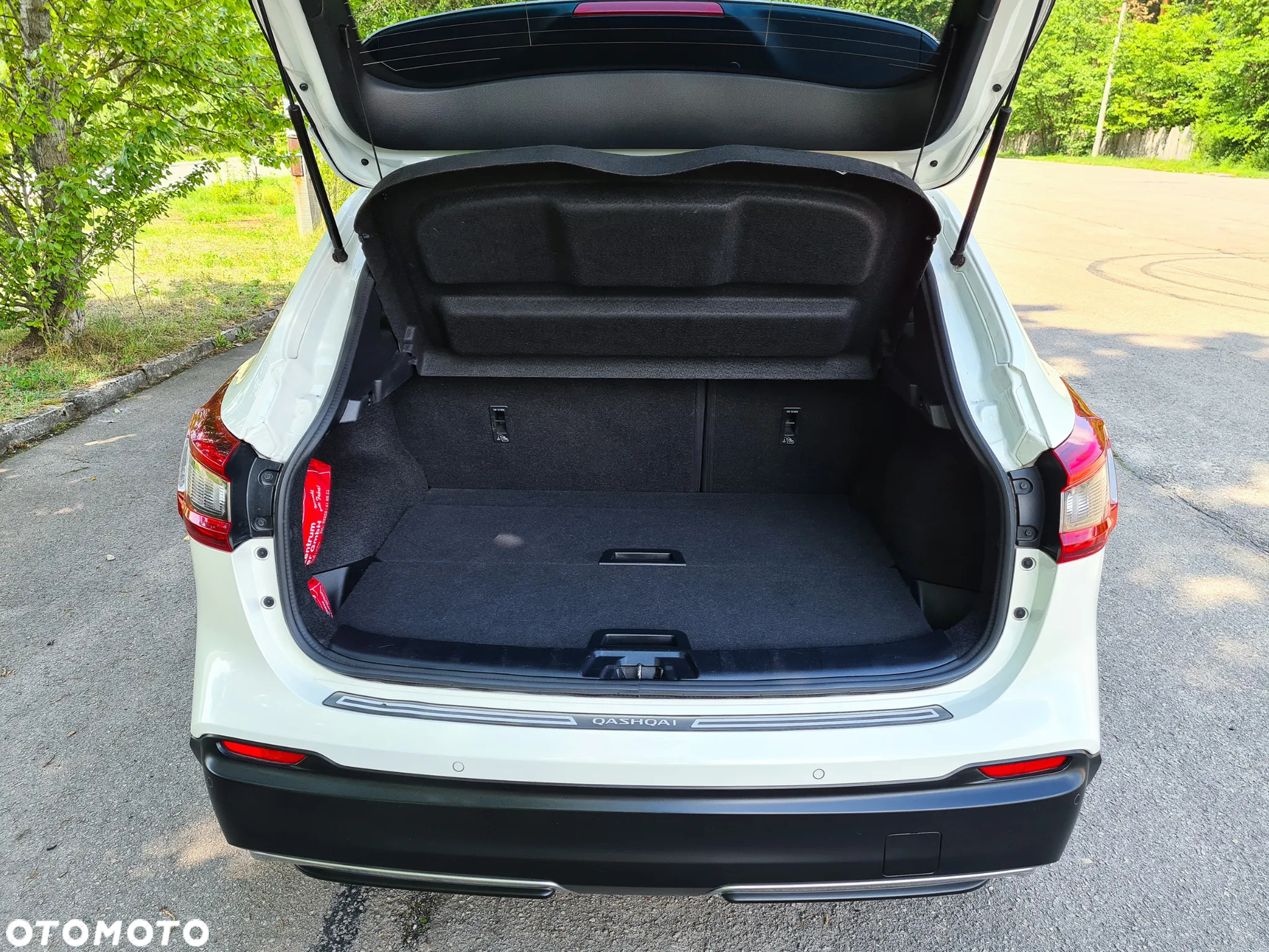 Nissan Qashqai 1.2 DIG-T N-Connecta Xtronic EU6 - 10