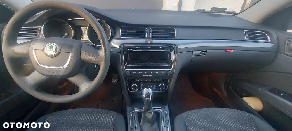 Skoda Superb 1.6 TDI Active - 9