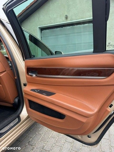 BMW Seria 7 740d xDrive - 20