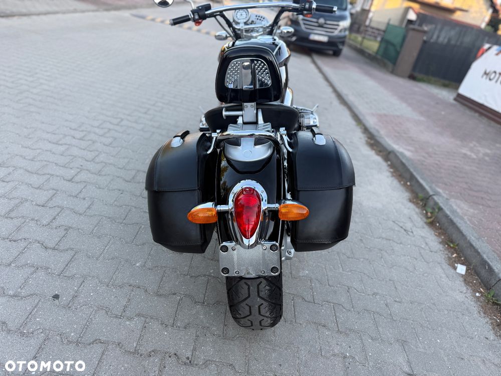 BMW R - 18